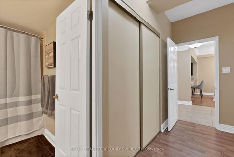Photo 18 at 113 - 309 Major Mackenzie Drive E, Harding, Richmond Hill