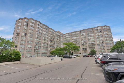 Photo 31 at 113 - 309 Major Mackenzie Drive E, Harding, Richmond Hill