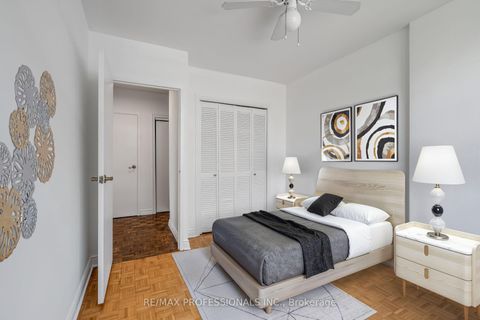 Photo 4 at 303 - 335 Lonsdale Road, Forest Hill South, Toronto