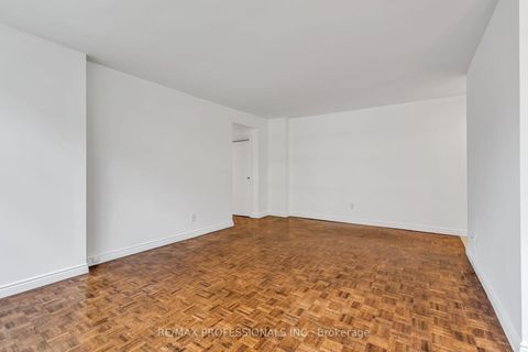 Photo 7 at 303 - 335 Lonsdale Road, Forest Hill South, Toronto