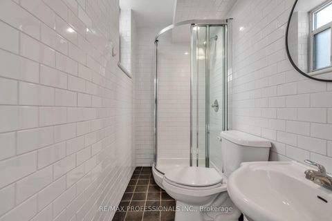 Photo 17 at 303 - 335 Lonsdale Road, Forest Hill South, Toronto
