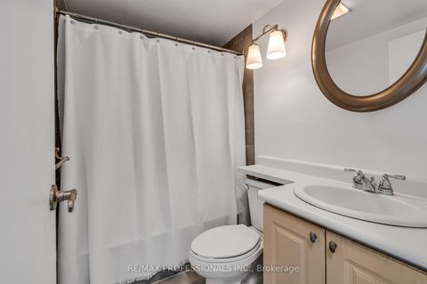 Photo 19 at 303 - 335 Lonsdale Road, Forest Hill South, Toronto