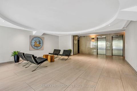 Photo 22 at 303 - 335 Lonsdale Road, Forest Hill South, Toronto