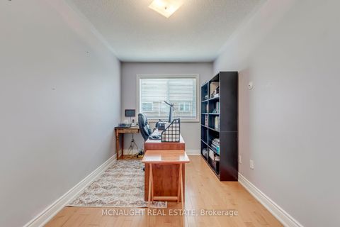 Photo 26 at 3 Springside Way, CFB, Toronto