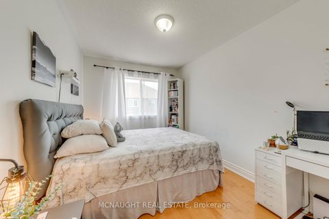 Photo 27 at 3 Springside Way, CFB, Toronto