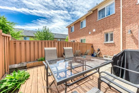 Photo 36 at 3 Springside Way, CFB, Toronto