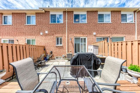Photo 39 at 3 Springside Way, CFB, Toronto