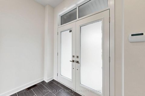 Photo 6 at 104 Dariole Drive, Oak Ridges Lake Wilcox, Richmond Hill