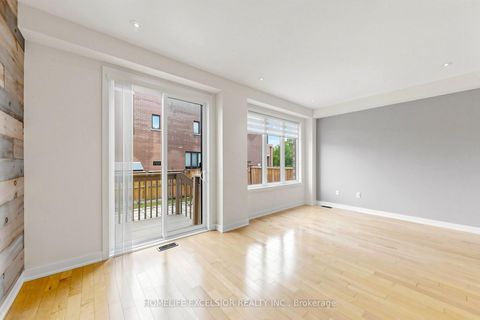 Photo 9 at 104 Dariole Drive, Oak Ridges Lake Wilcox, Richmond Hill