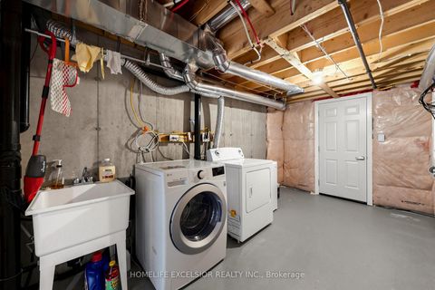 Photo 42 at 104 Dariole Drive, Oak Ridges Lake Wilcox, Richmond Hill