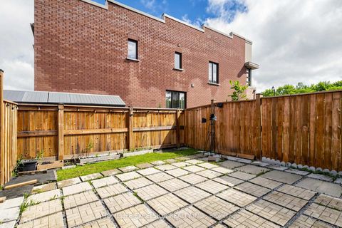 Photo 47 at 104 Dariole Drive, Oak Ridges Lake Wilcox, Richmond Hill
