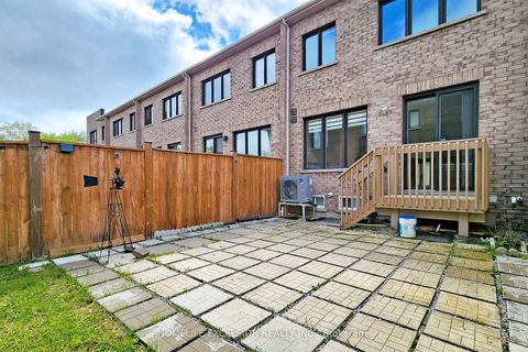 Photo 48 at 104 Dariole Drive, Oak Ridges Lake Wilcox, Richmond Hill