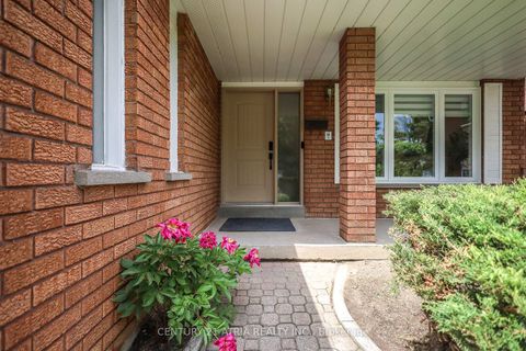 Photo 1 at 34 Raynes Crescent, Milliken, Toronto