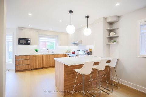 Photo 14 at 34 Raynes Crescent, Milliken, Toronto