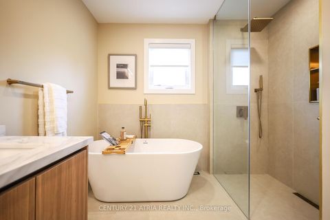 Photo 33 at 34 Raynes Crescent, Milliken, Toronto
