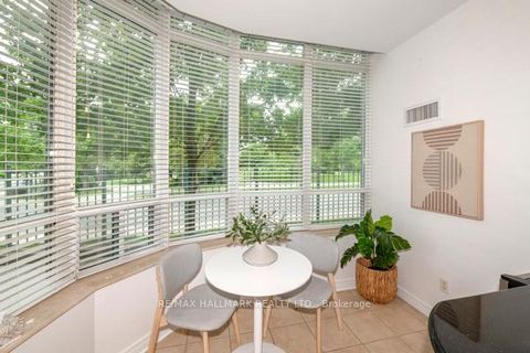 Photo 2 at 117 - 9 Boardwalk Drive, The Beaches, Toronto