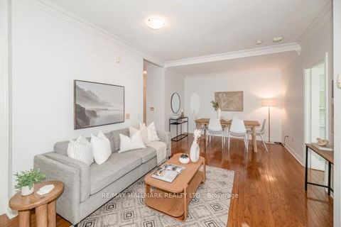 Photo 15 at 117 - 9 Boardwalk Drive, The Beaches, Toronto
