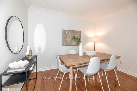 Photo 16 at 117 - 9 Boardwalk Drive, The Beaches, Toronto