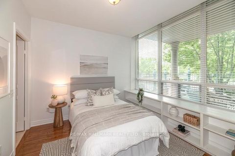 Photo 17 at 117 - 9 Boardwalk Drive, The Beaches, Toronto
