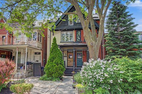 Photo 0 at 410 Manning Avenue, Little Italy, Toronto