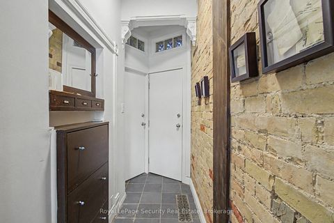 Photo 22 at 410 Manning Avenue, Little Italy, Toronto