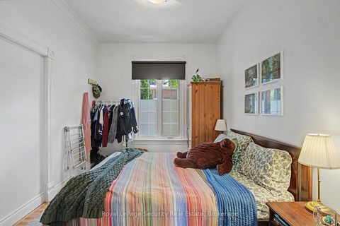 Photo 25 at 410 Manning Avenue, Little Italy, Toronto