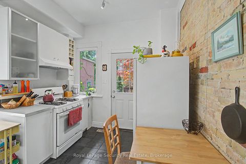 Photo 28 at 410 Manning Avenue, Little Italy, Toronto