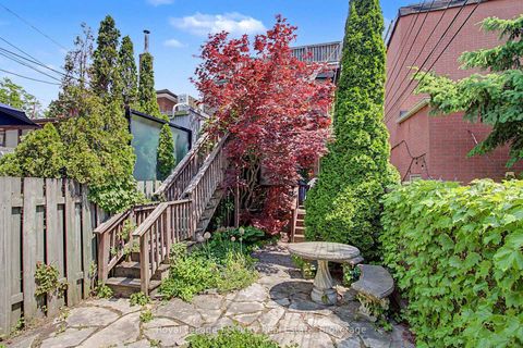 Photo 33 at 410 Manning Avenue, Little Italy, Toronto