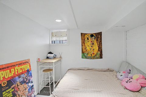 Photo 38 at 410 Manning Avenue, Little Italy, Toronto