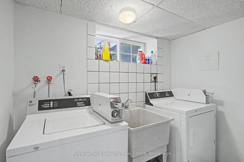 Photo 41 at 410 Manning Avenue, Little Italy, Toronto