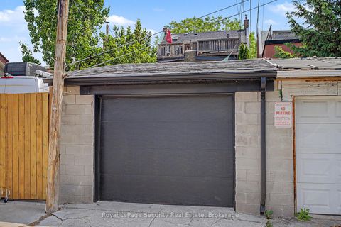 Photo 43 at 410 Manning Avenue, Little Italy, Toronto