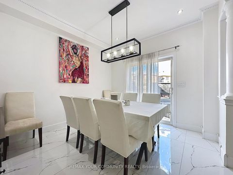 Photo 14 at 15 Bellefontaine Court, Maple, Vaughan