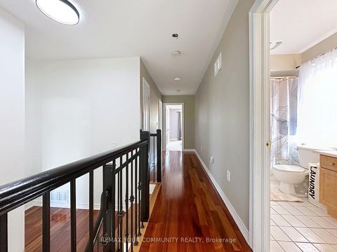 Photo 24 at 15 Bellefontaine Court, Maple, Vaughan