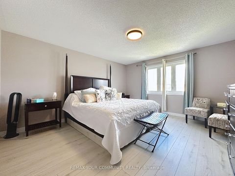 Photo 30 at 15 Bellefontaine Court, Maple, Vaughan