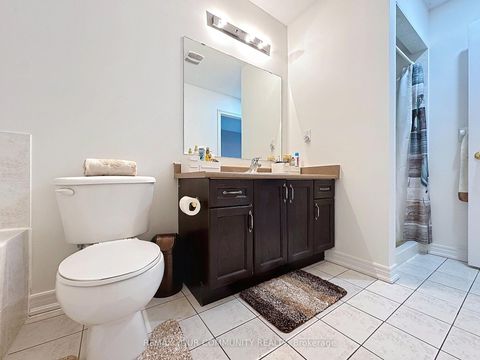 Photo 33 at 15 Bellefontaine Court, Maple, Vaughan
