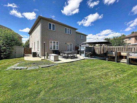 Photo 42 at 15 Bellefontaine Court, Maple, Vaughan