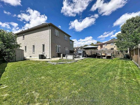 Photo 43 at 15 Bellefontaine Court, Maple, Vaughan
