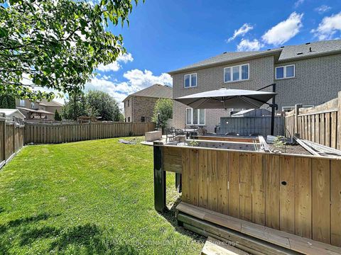 Photo 44 at 15 Bellefontaine Court, Maple, Vaughan