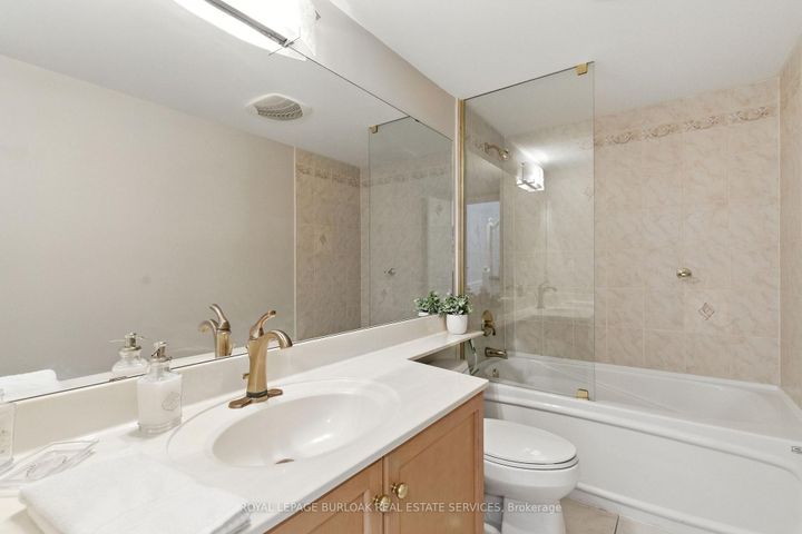 Photo 22 at 7 - 442 Maple Avenue, Brant, Burlington