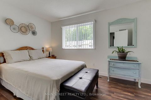 Photo 20 at 43 - 574 Jack Giles Circle, Summerhill Estates, Newmarket