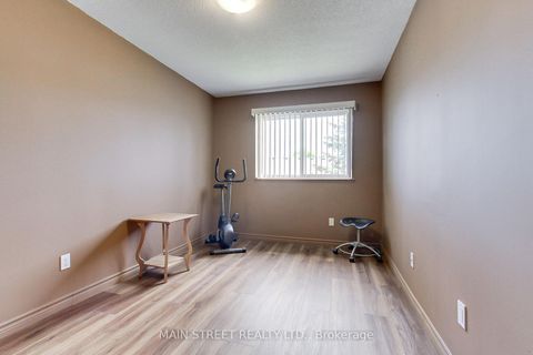 Photo 25 at 43 - 574 Jack Giles Circle, Summerhill Estates, Newmarket