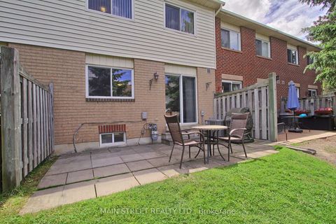 Photo 30 at 43 - 574 Jack Giles Circle, Summerhill Estates, Newmarket