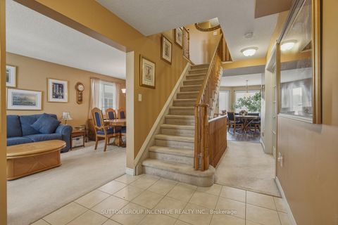 Photo 15 at 70 Shalom Way, Painswick South, Barrie