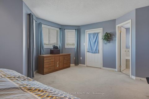 Photo 33 at 70 Shalom Way, Painswick South, Barrie