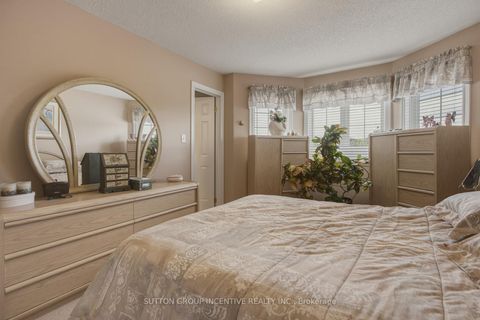 Photo 41 at 70 Shalom Way, Painswick South, Barrie