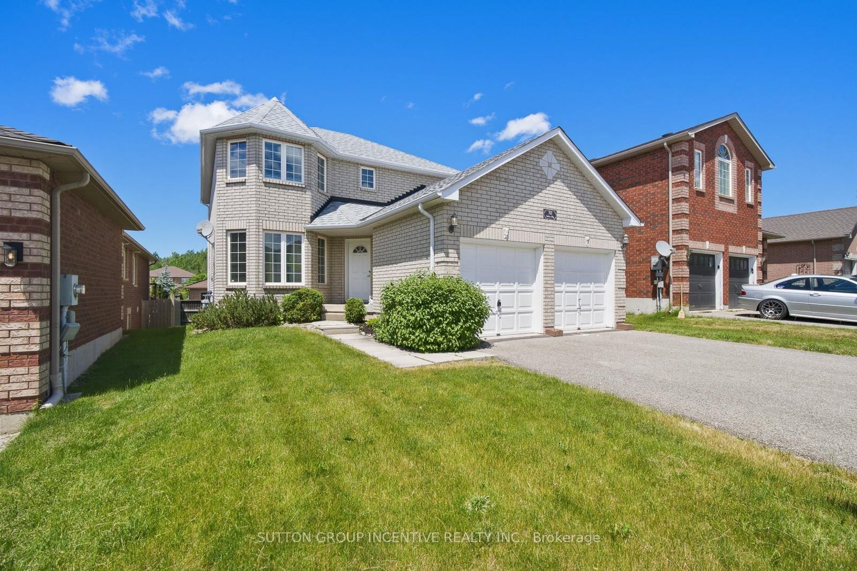 70 Shalom Way, Painswick South, Barrie photo number 2