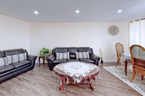Photo 6 at 1709 - 121 Trudelle Street, Eglinton East, Toronto