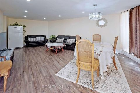 Photo 8 at 1709 - 121 Trudelle Street, Eglinton East, Toronto