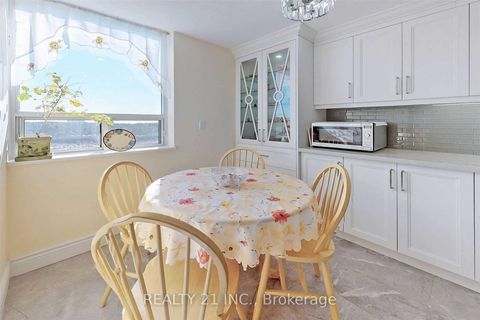 Photo 10 at 1709 - 121 Trudelle Street, Eglinton East, Toronto