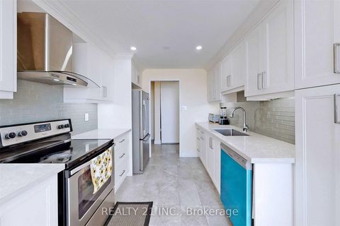 Photo 11 at 1709 - 121 Trudelle Street, Eglinton East, Toronto